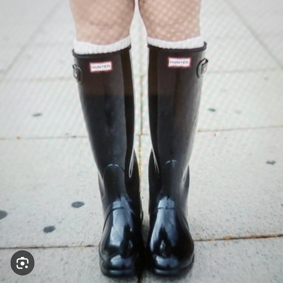Hunter women Glossy Black tall Rain Boots in new condition - Picture 13 of 14